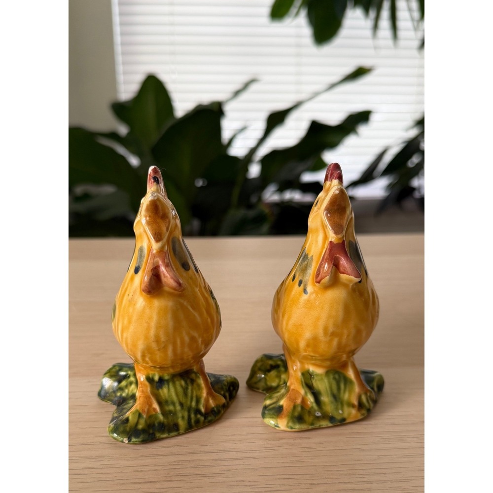 Williams Sonoma Vintage Rooster Salt and Pepper Shakers Made in Italy Ceramic